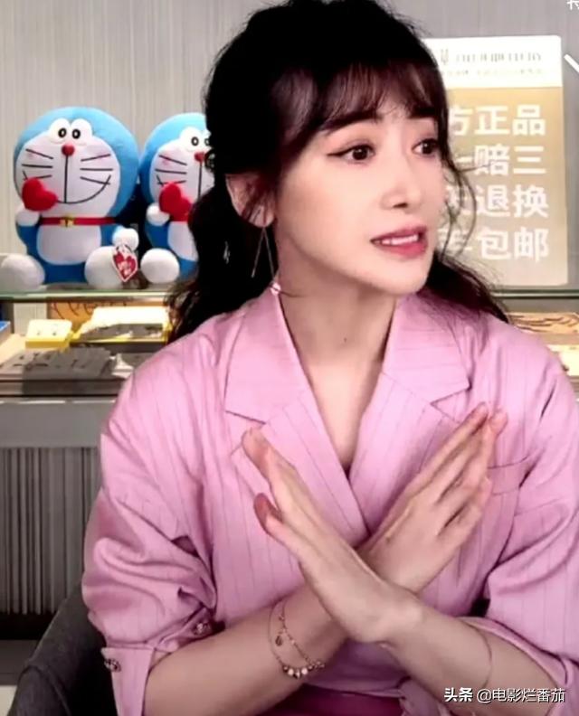 明星带货捞钱别太“戏精”，一身“好演技”全用在直播间里太浪费