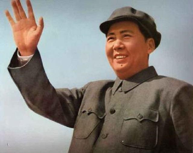 伟人的高瞻远瞩：1954年毛主席三登紫禁城，却不踏入故宫内半步