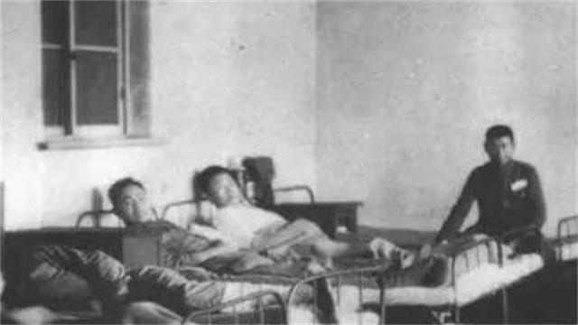 1950年我军4名伤员住院时遇害，侦察员当即下令，禁止所有人外出