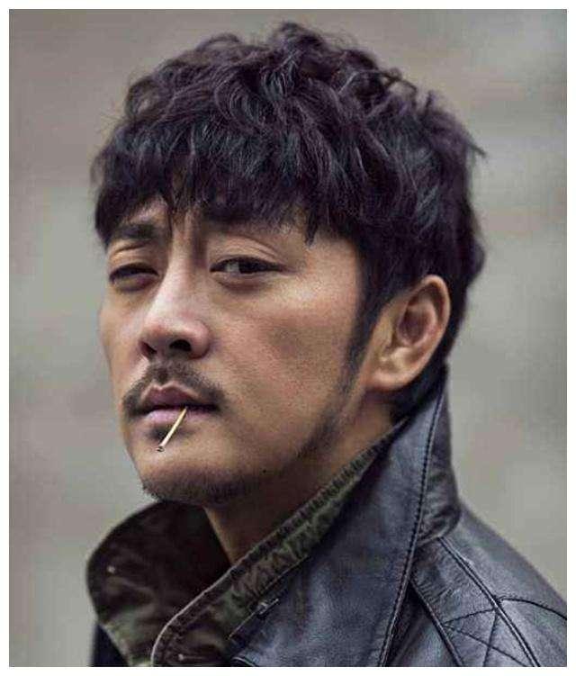 殷桃，那些进入她世界的男人都成了过客，她要追求的底是什么？