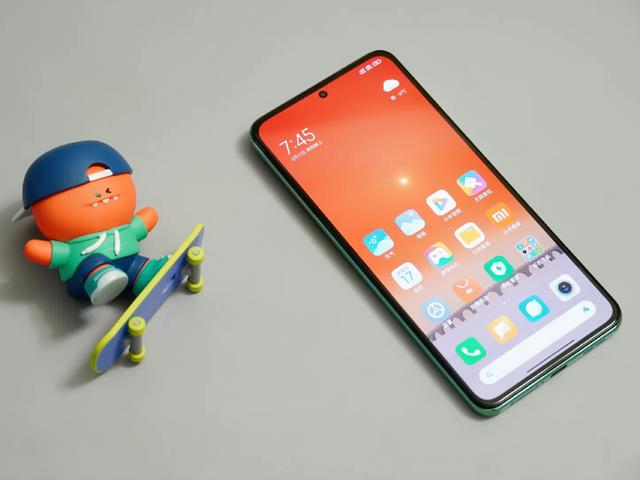 用了四年iPhone XS，如今换成2000元的安卓手机，没想到差距这么大