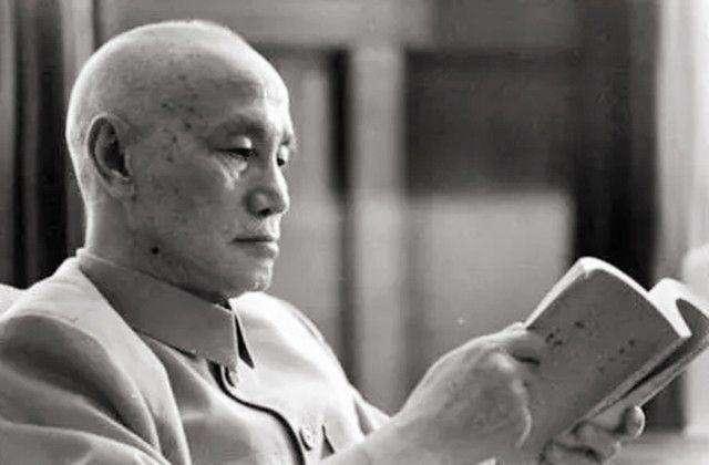 49年大陆解放后，控制中国十多年的四大家族去哪儿了？
