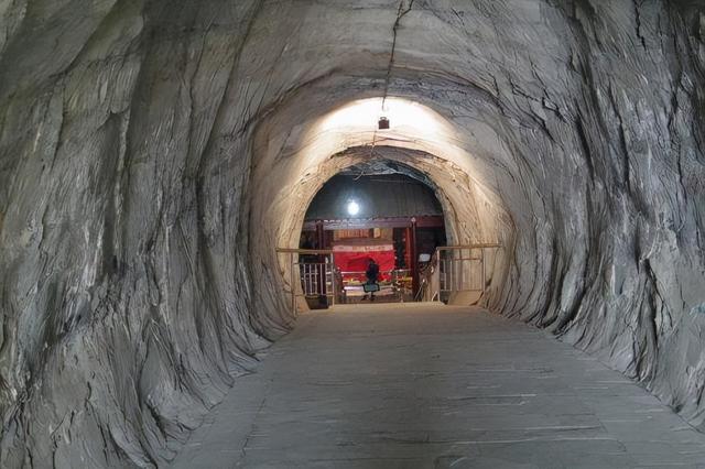 河北一冷門景點，爲西漢墓穴，曾出土舉世罕見金縷衣，遊客卻很少