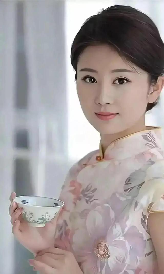 春夜梦江南，红尘醉蹁跹