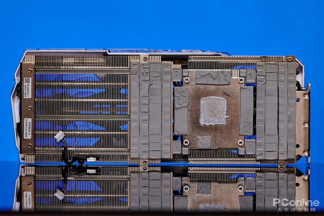 迟来的30系列新皇，NVIDIA RTX 3090 Ti首发评测
