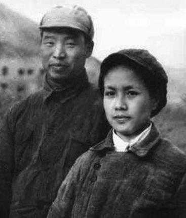 他受主席两次重托，81岁成正国级，晚年评价毛主席：永远的领袖