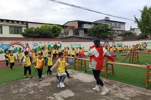 广汉三幼：三区片幼教联盟举办语言活动现场展示