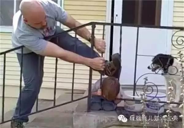 熊孩子的头，无所不卡