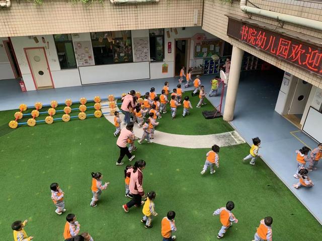 湖南省防空警报试鸣日，书院幼儿园师幼做出教科书级反应