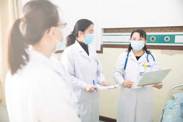 孩子高烧五天不退，竟是再生障碍性贫血！初期症状隐匿要警惕