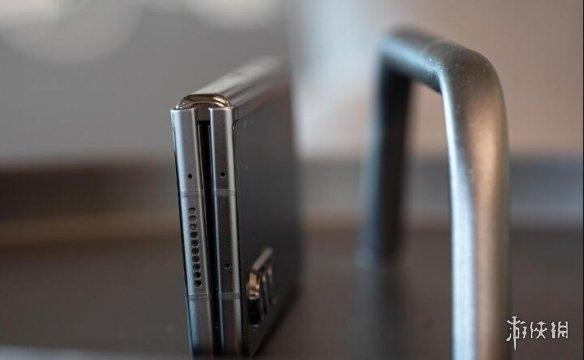 三星Flip4或将采用屏下摄像头 拥有更出色的防水性能