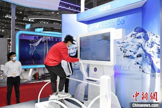 探馆世界制造业大会“黑科技”感受中国“智造”