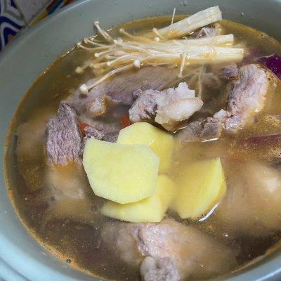 西红柿炖牛腩英文  西红柿炖牛腩