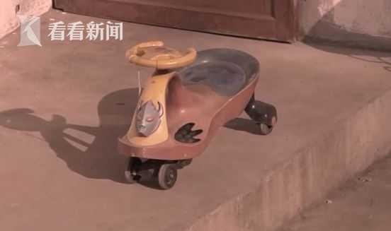林州三女玩死一男:夜闯工棚蒙面抢婴男子潜逃17年 被抓时已成亿万富翁
