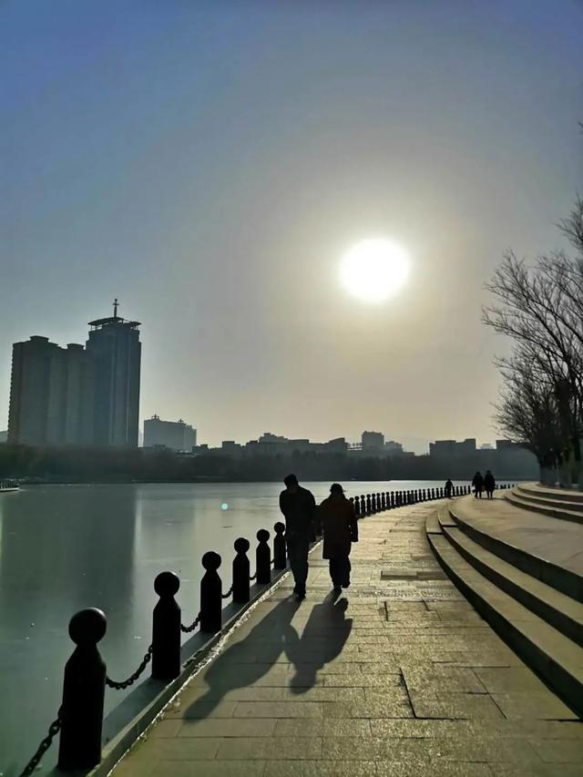 北疆全年天气预报,乌鲁木齐天气预报15天