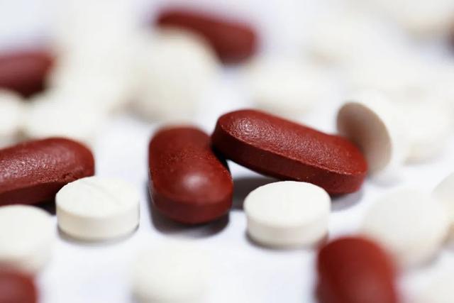 别用了！这8款退烧药被注销！副作用很多