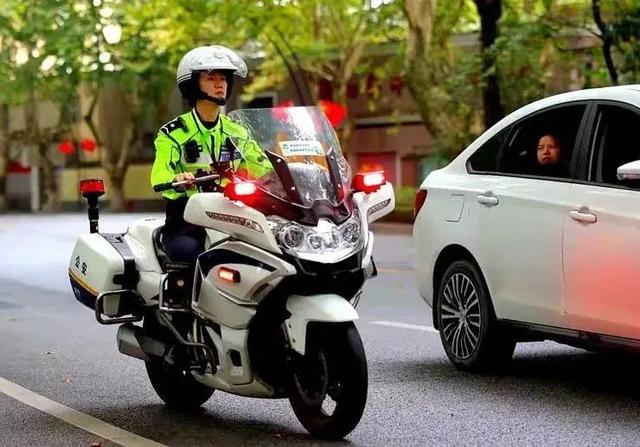 资讯 | 浙江延长产假 | 11种交通违法行为可免予处罚 | 这三天全市户籍业务暂停办理 | 余杭街道城南路通车