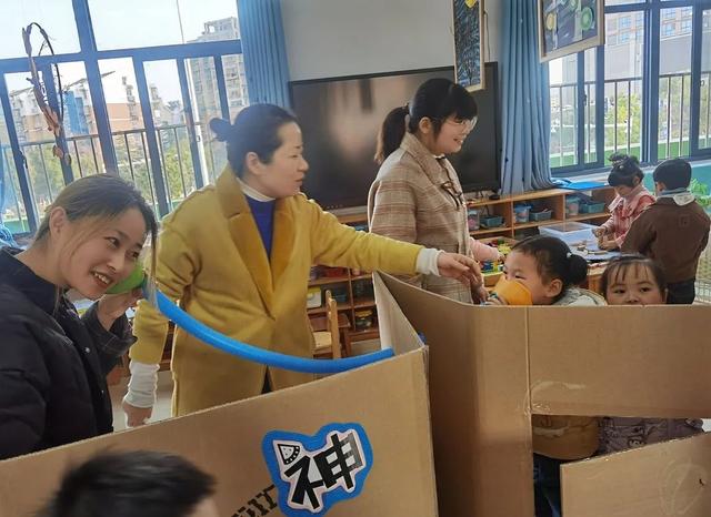 紫薇花开（43）“区”尽其妙，“域”教于乐—紫薇幼儿园开展区域游戏观摩活动