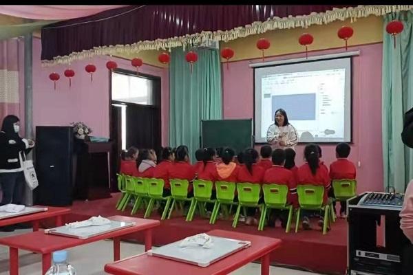 「东华镇中心幼儿园」“城乡联动，送教下乡”