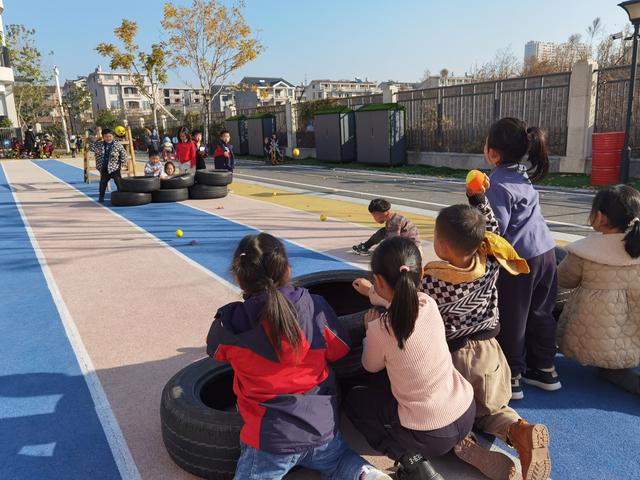 江北实验幼儿园：党员教师讲故事 红色经典润童心