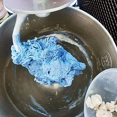 这道浪漫蝶豆花欧包，最适合宝宝吃