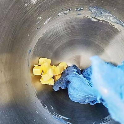 这道浪漫蝶豆花欧包，最适合宝宝吃