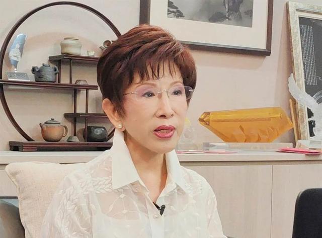 统派往北京来，“独”派跑美国去，台湾政坛开始出现分野