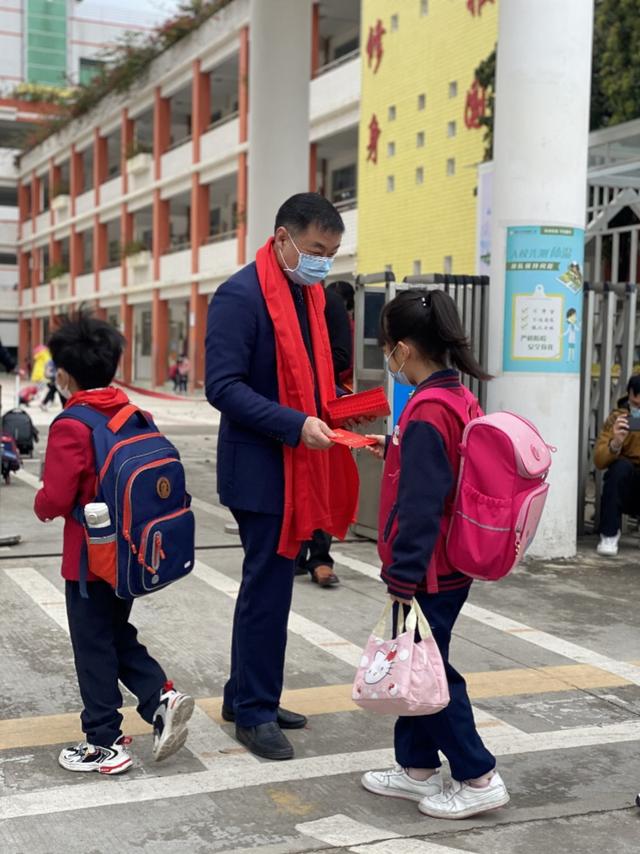 学长们小说全文阅读（读学长们的留言作文）