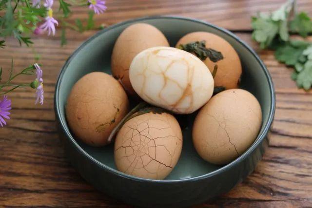 “家有三年艾，郎中不用来”