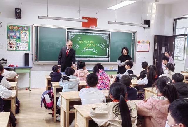 正式开课 | 溧阳法院：2022年“延时‘法’课堂 护航‘他’成长”开启新学期第一课