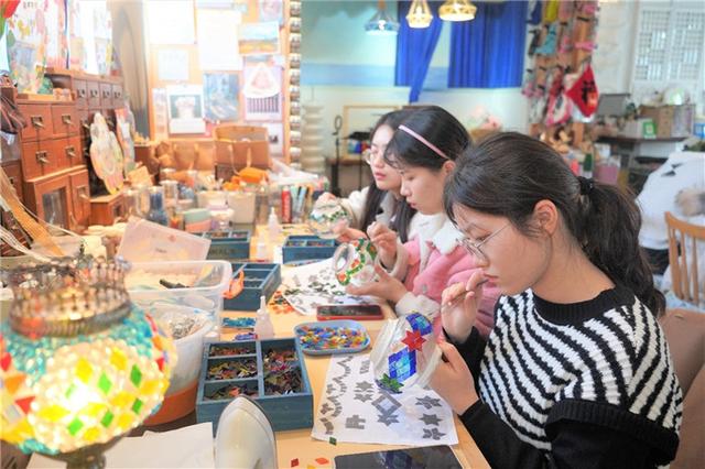 巾帼建功“十四五”携手奋进新征程 中建五局开展“三八妇女节”系列活动