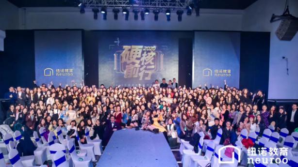 女子“卖4套房创业负债1亿元”?前股东披露“内幕”