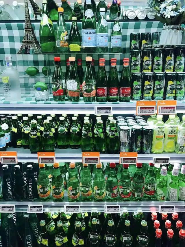 超市商品陈列图片