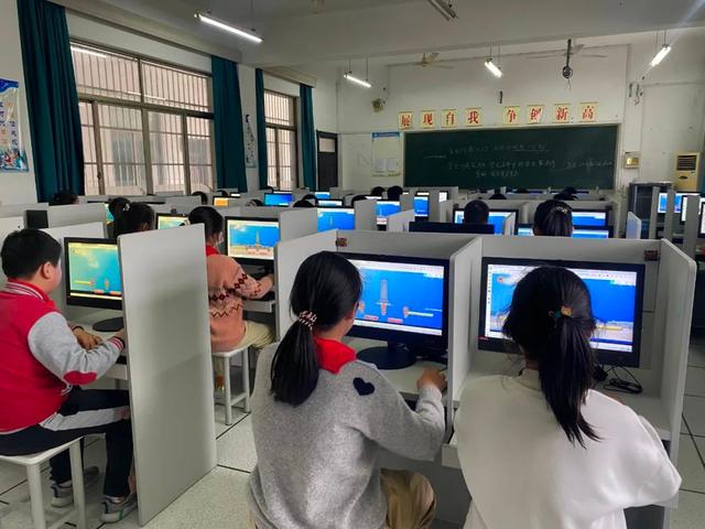 追思缅怀 传承感恩 | 南浔各校开展清明系列活动