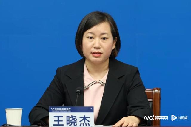 广州白云区内中小学和幼儿园已全员核酸检测，改为线上授课