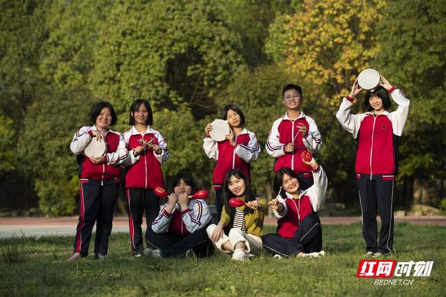 张家界一山村中学师生把知识难点编成1496首歌，别人家的学校