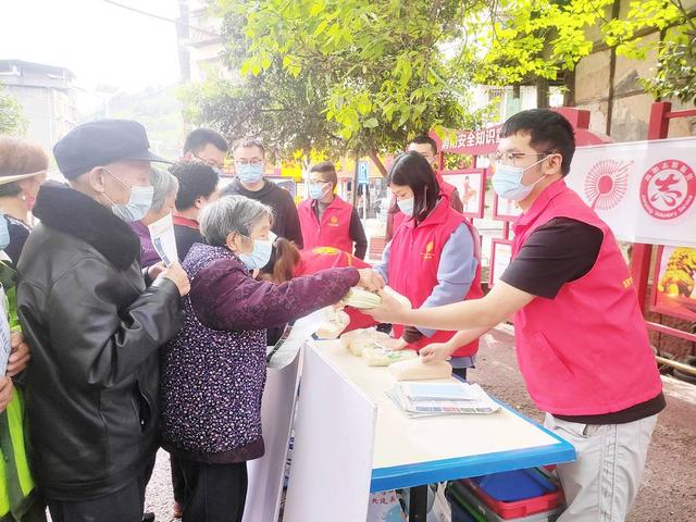 弘扬生态文明理念“慧分类 惠生活”文明实践志愿服务活动“接地气”