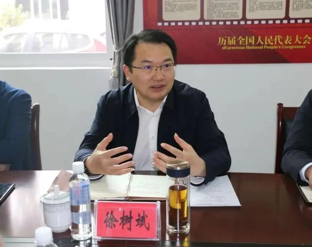 县委书记徐树斌在江湾镇人大代表联络站开展优化营商环境专题接待选民活动并督导重点工作