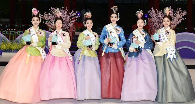 韩国23岁女大学生夺得“传统美人”冠军，获奖5万人民币