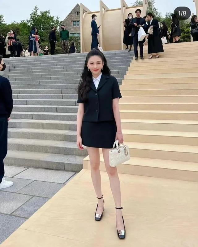 01年的沈月演不了小昭？不可惜