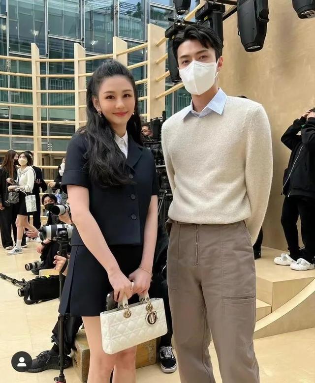 01年的沈月演不了小昭？不可惜
