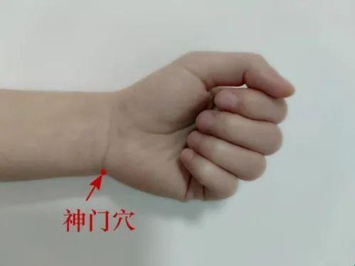 胃不好的人难睡好！这5种“偷睡眠”的食物千万要少吃