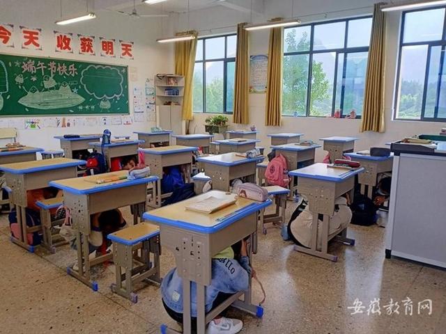 安全教育入心间 黟县各校开展防灾减灾主题教育活动