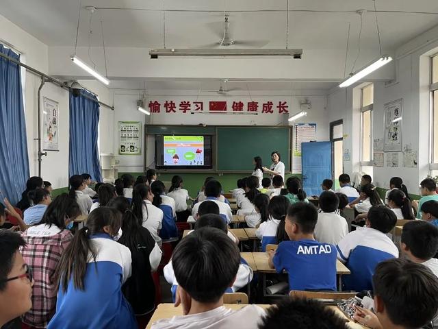“女童保护”儿童防性侵公益宣讲走进陕西西安阎良区振兴中心小学