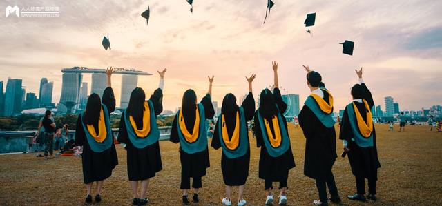 毕业后才觉得学校的好「大学毕业混得很差」