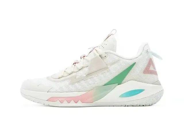 李宁高颜值的篮球鞋（李宁篮球鞋颜值最高的是哪双鞋）