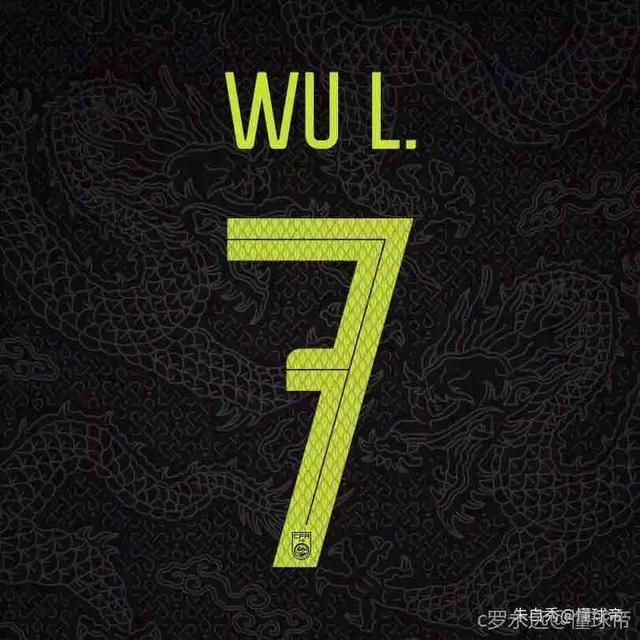 体育新闻记者小周