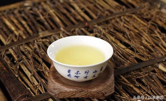 喝了七天乌龙茶胖了5斤，乌龙茶减肥效果真的有那么好
