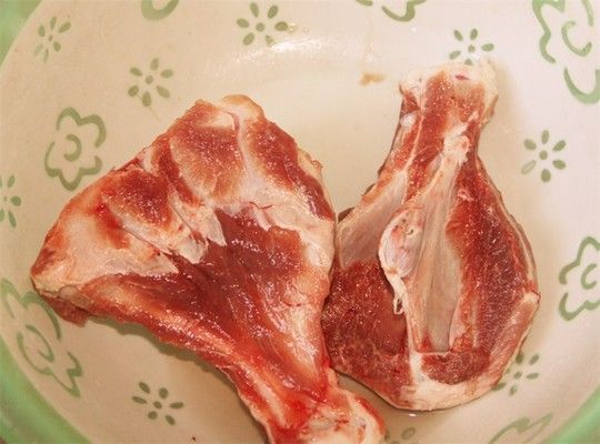 猪筒骨是哪个部位(排骨吃腻了,可以试试猪身上这些骨头,口感好营养高)