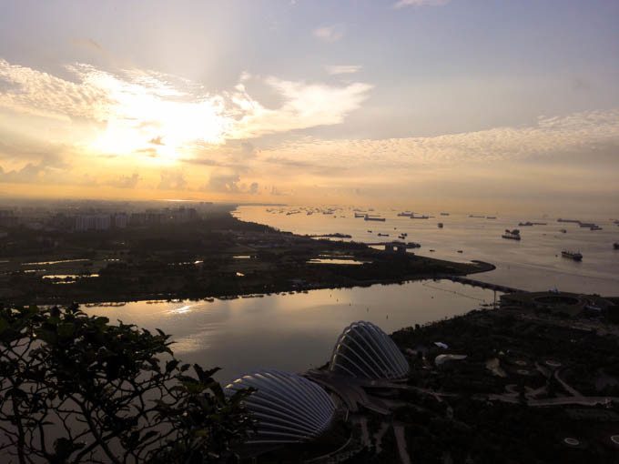 去新加坡，如果你有预算，建议至少去金沙酒店住一晚